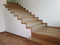  Vinylove schody bez nosu BUKOMA dub Bunbury